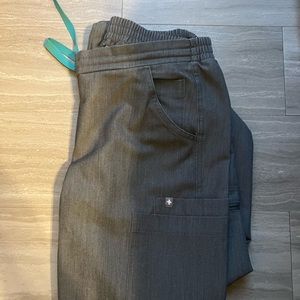 Yola skinny graphite